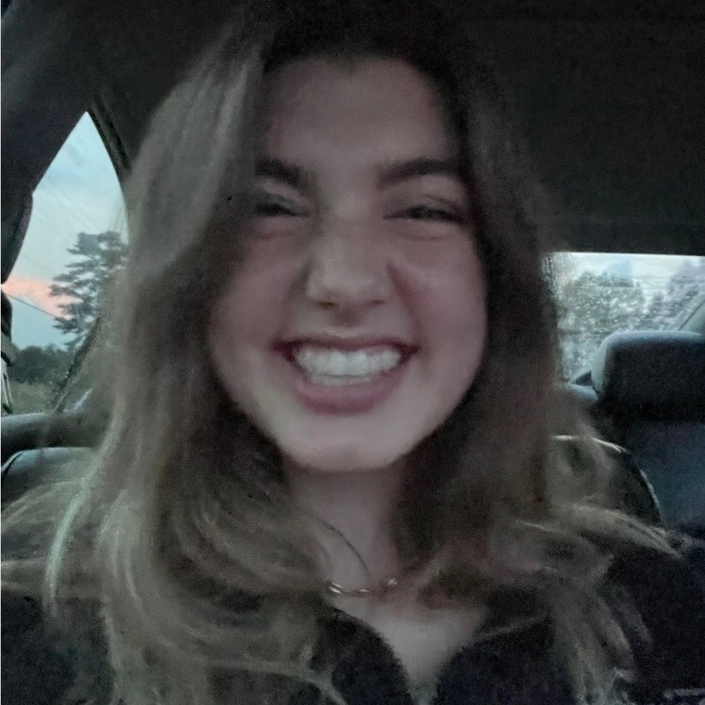 Meet your Posher, Mila